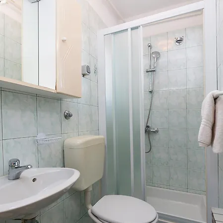 Mira Double With Private Bathroom